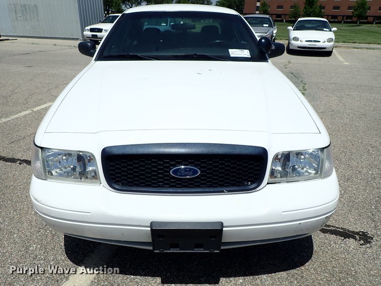 image for item DE5411 2007 Ford Crown Victoria Police Interceptor