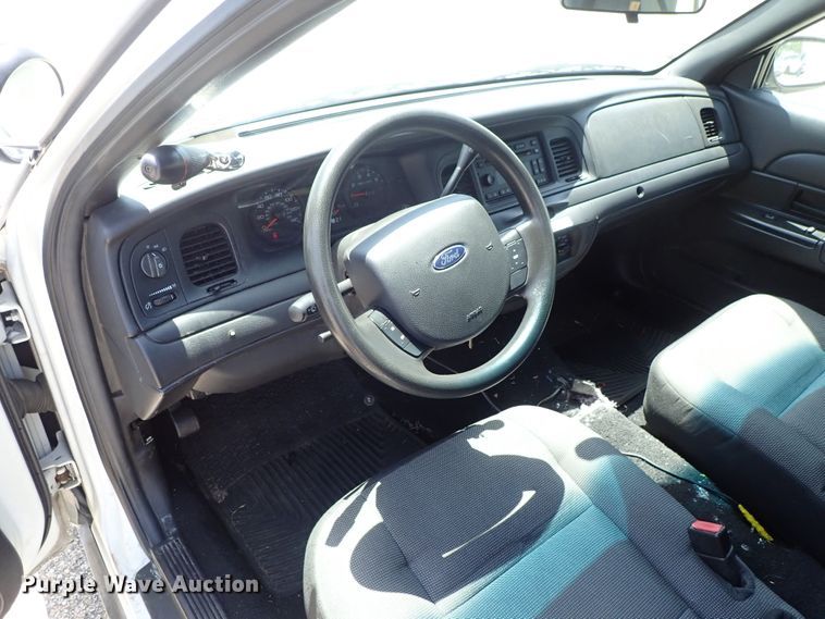 image for item DE5411 2007 Ford Crown Victoria Police Interceptor