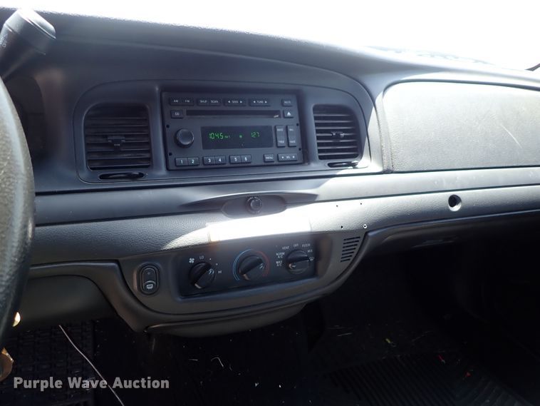 image for item DE5411 2007 Ford Crown Victoria Police Interceptor