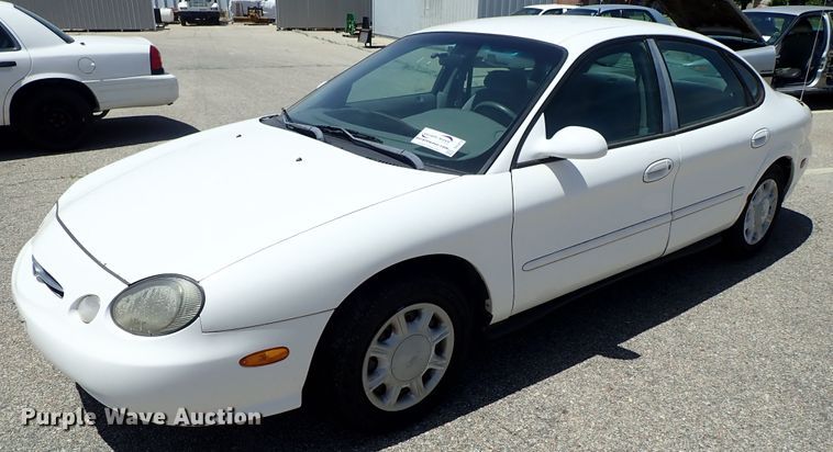 image for item DE5413 1998 Ford Taurus