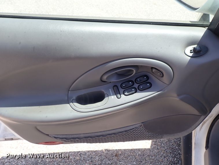 image for item DE5413 1998 Ford Taurus