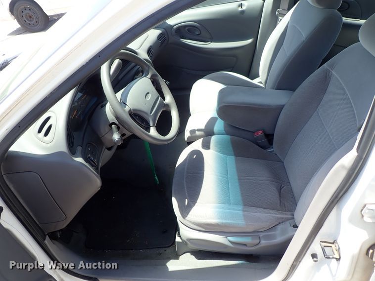 image for item DE5413 1998 Ford Taurus