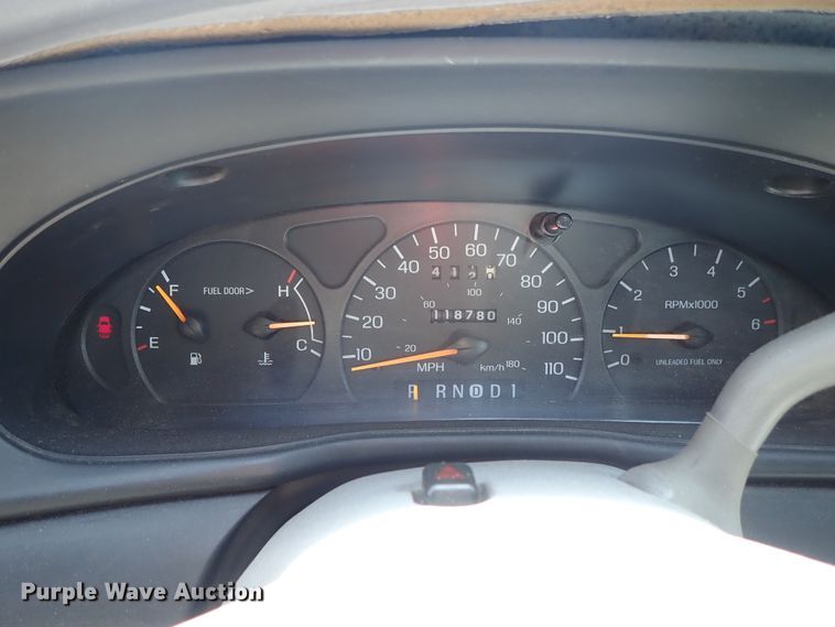 image for item DE5413 1998 Ford Taurus