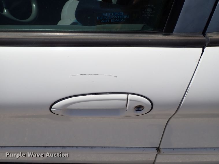 image for item DE5413 1998 Ford Taurus