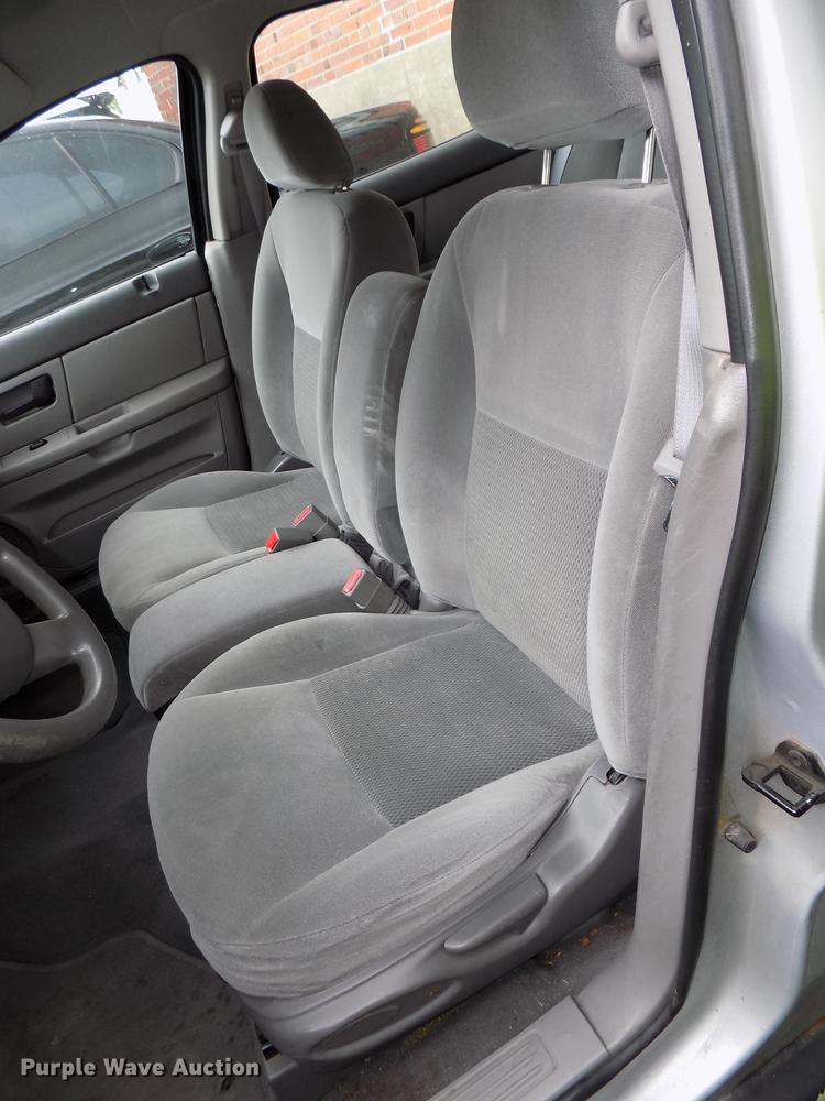 image for item DE7701 2005 Ford Taurus SE