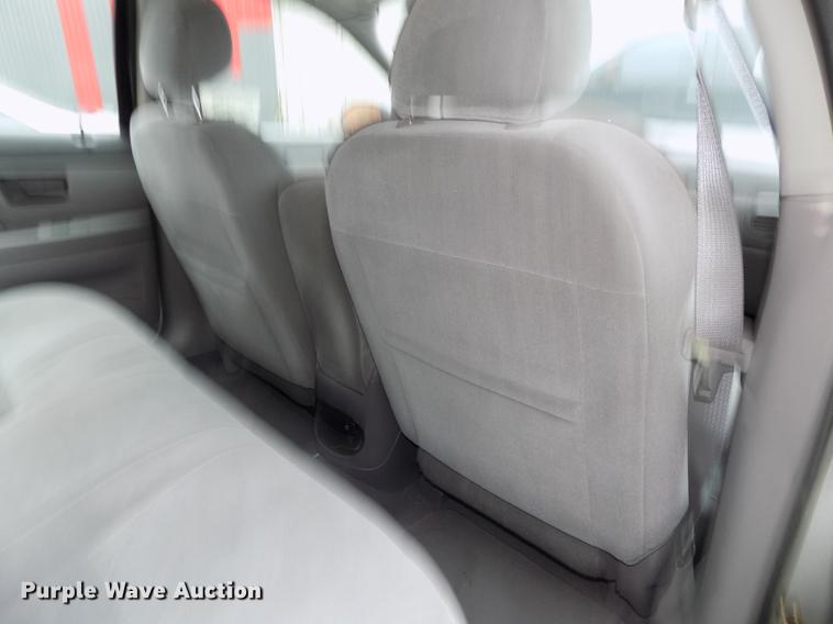 image for item DE7701 2005 Ford Taurus SE