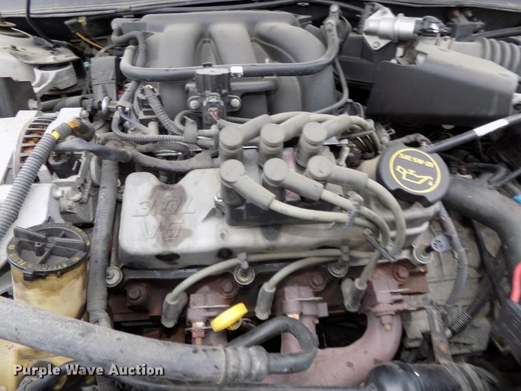 image for item DE7701 2005 Ford Taurus SE