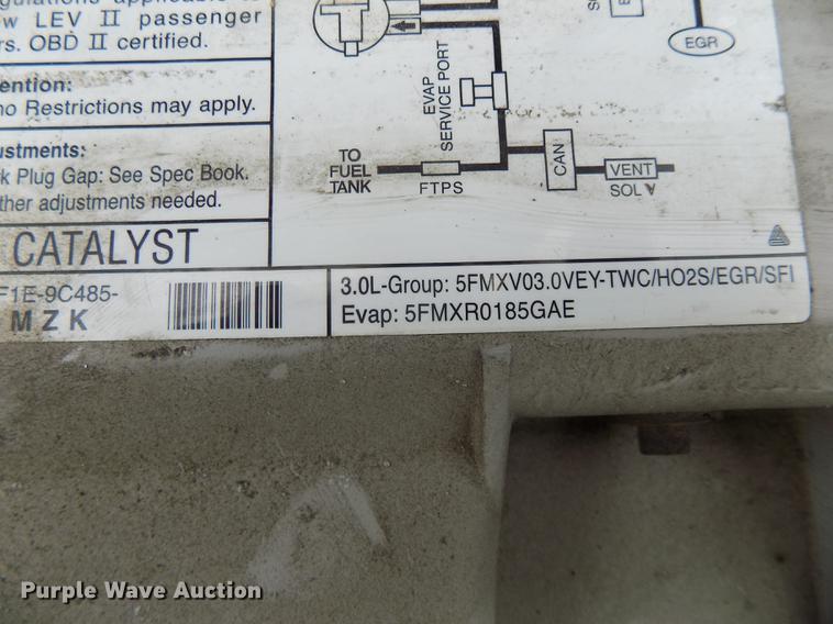 image for item DE7701 2005 Ford Taurus SE