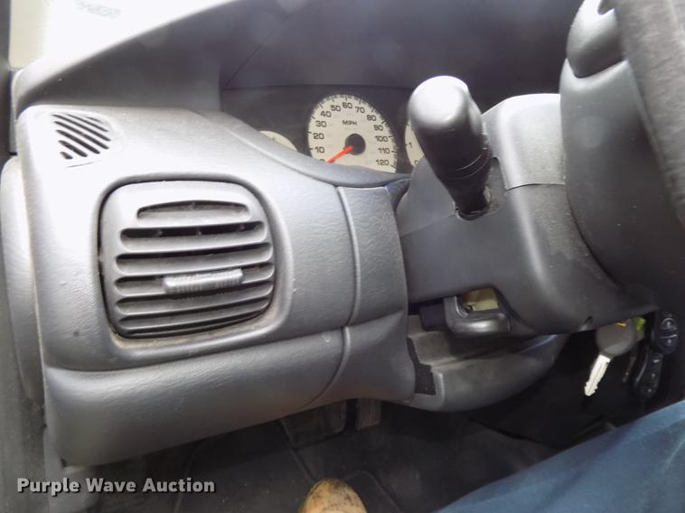 image for item DE7702 2001 Dodge Neon SE