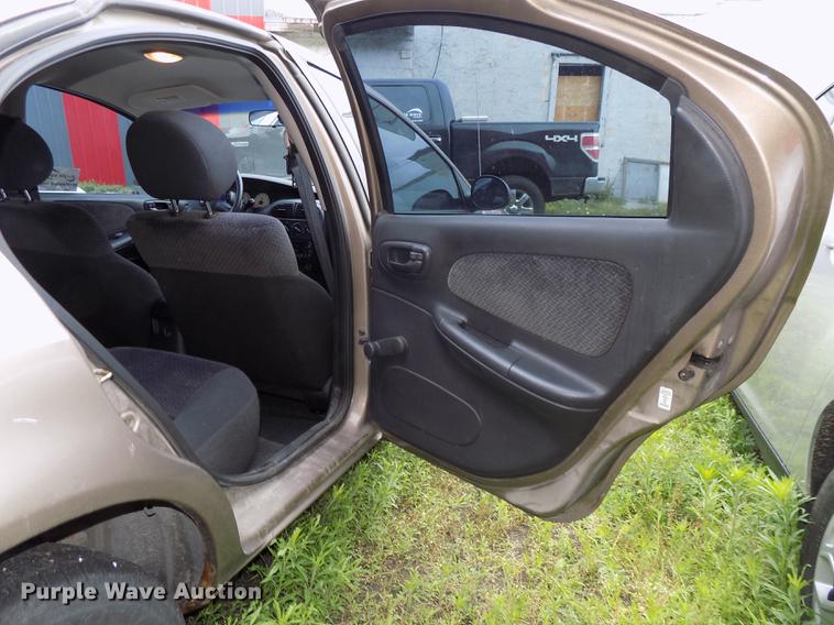 image for item DE7702 2001 Dodge Neon SE