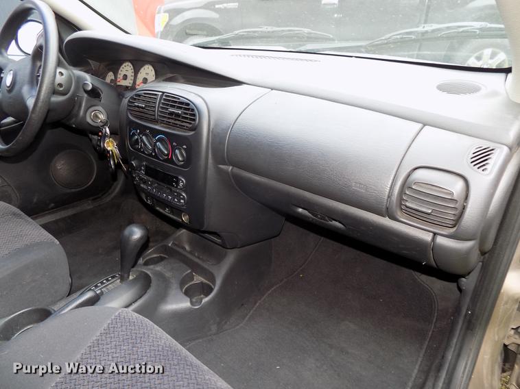 image for item DE7702 2001 Dodge Neon SE