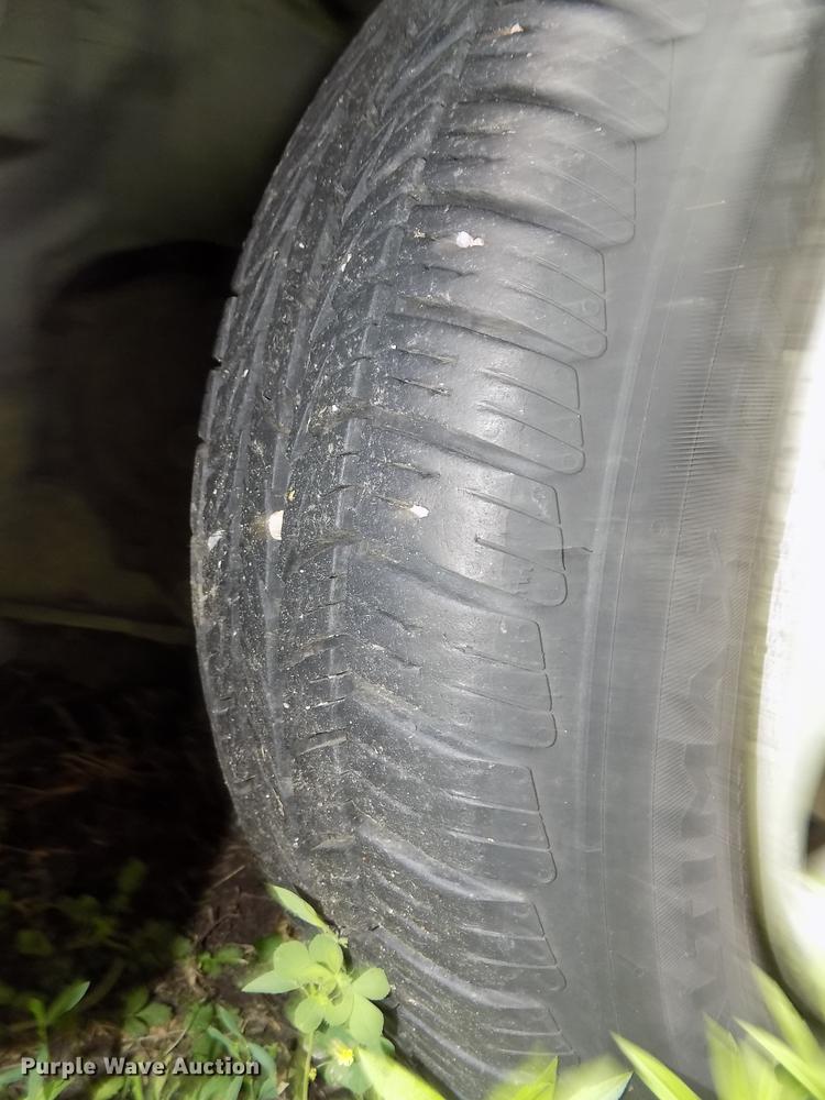 image for item DE7702 2001 Dodge Neon SE