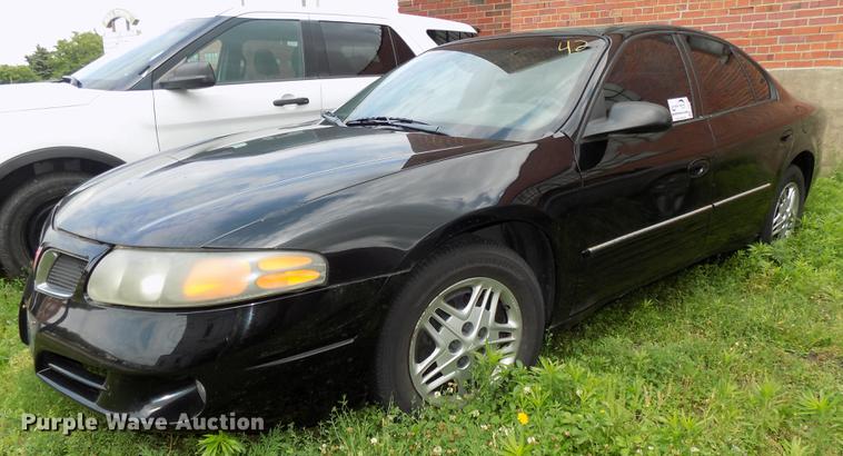 image for item DE7707 2005 Pontiac Boneville SE