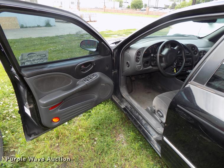 image for item DE7707 2005 Pontiac Boneville SE