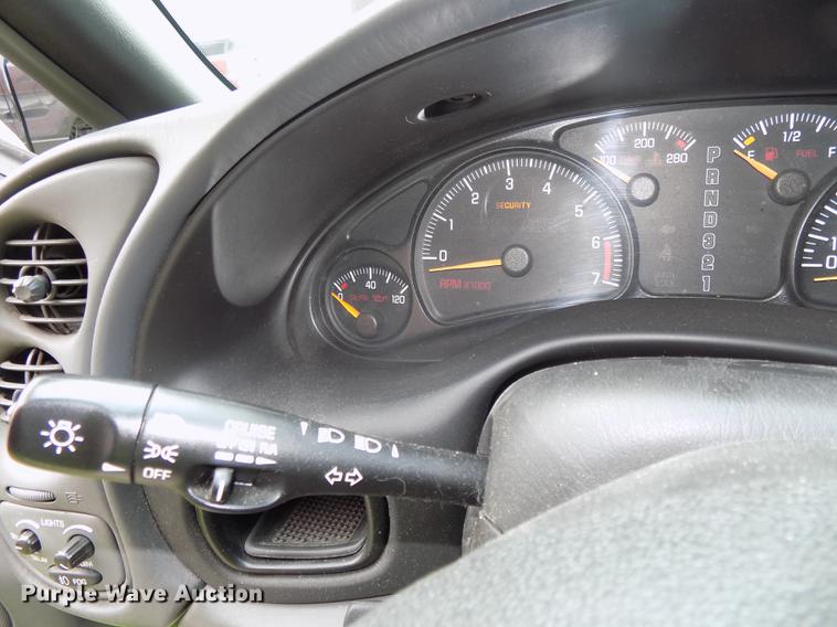 image for item DE7707 2005 Pontiac Boneville SE