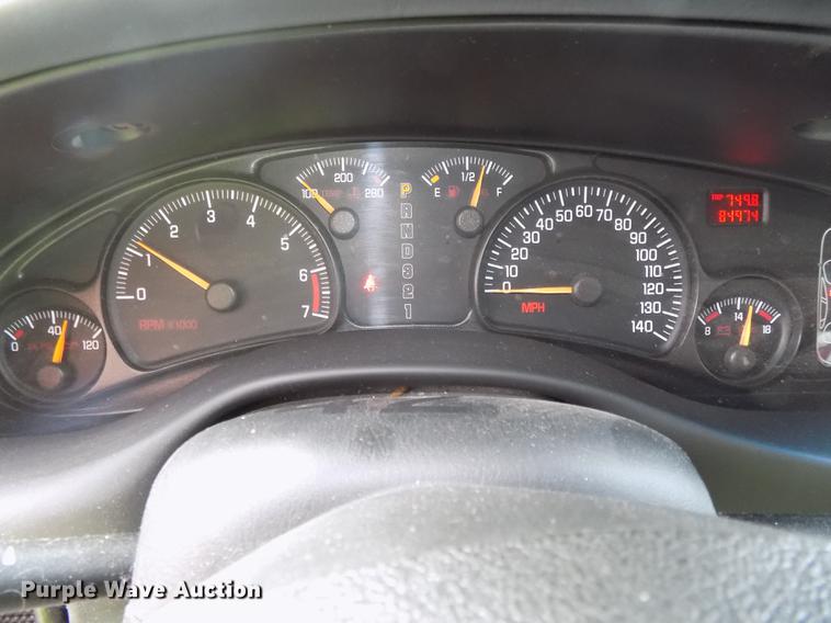 image for item DE7707 2005 Pontiac Boneville SE