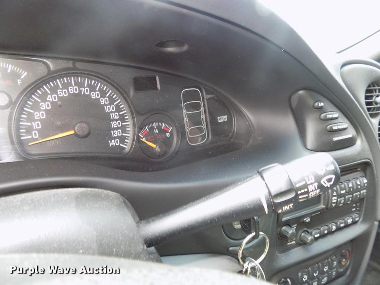 image for item DE7707 2005 Pontiac Boneville SE