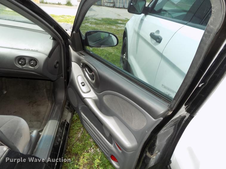 image for item DE7707 2005 Pontiac Boneville SE