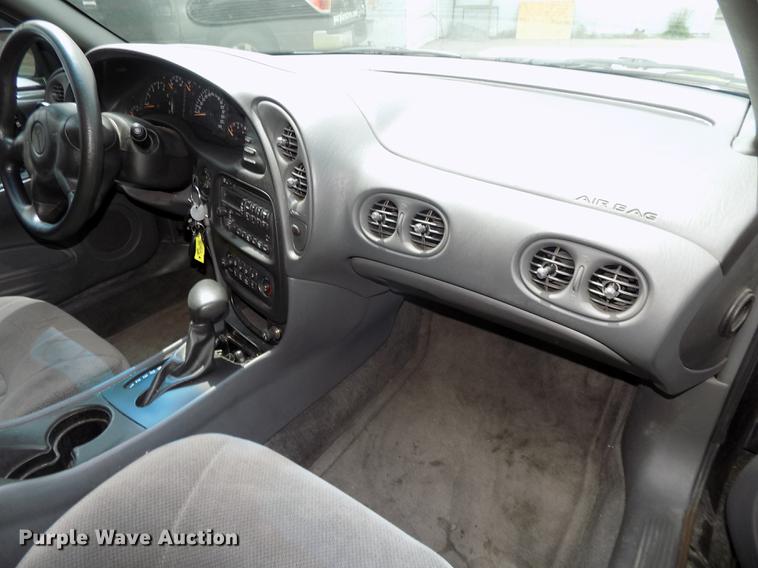 image for item DE7707 2005 Pontiac Boneville SE