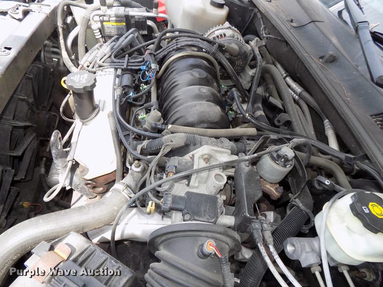 image for item DE7707 2005 Pontiac Boneville SE