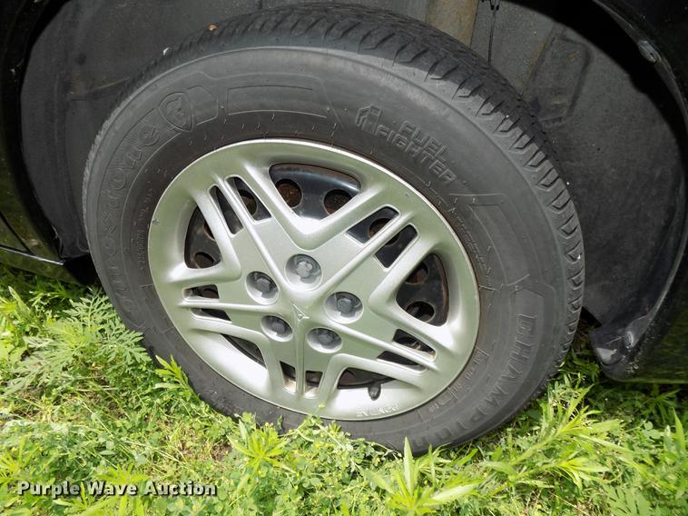 image for item DE7707 2005 Pontiac Boneville SE