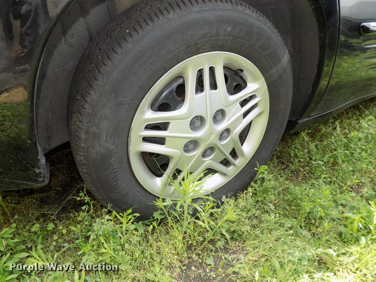 image for item DE7707 2005 Pontiac Boneville SE