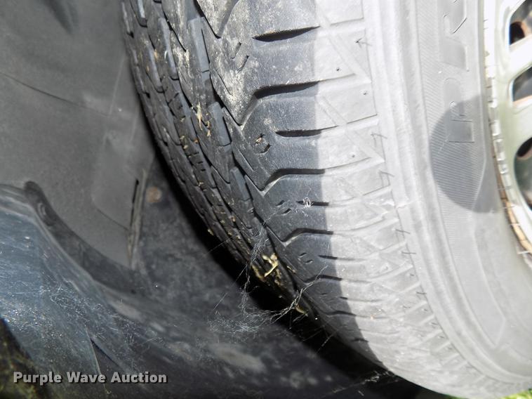 image for item DE7707 2005 Pontiac Boneville SE