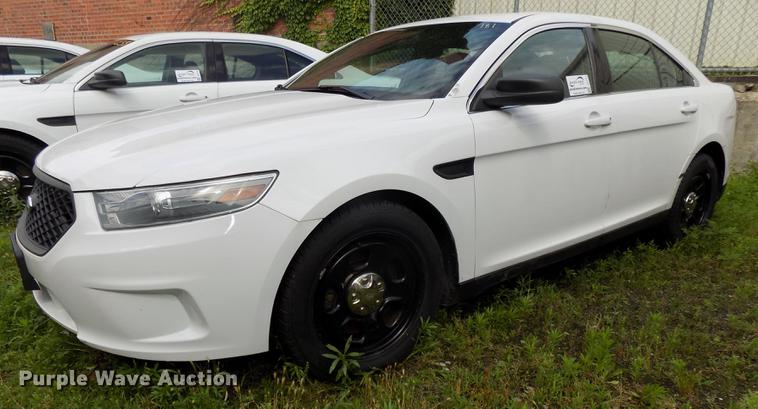 image for item DE7711 2013 Ford Taurus Police Interceptor