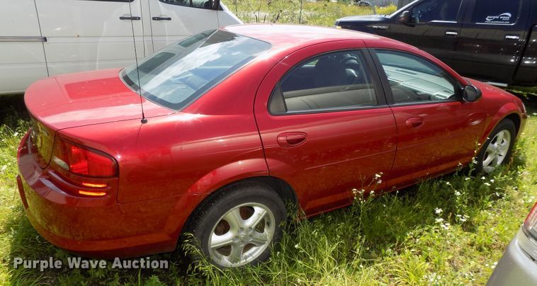 image for item DE7713 2005 Dodge Stratus SXT