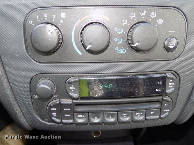 image for item DE7713 2005 Dodge Stratus SXT