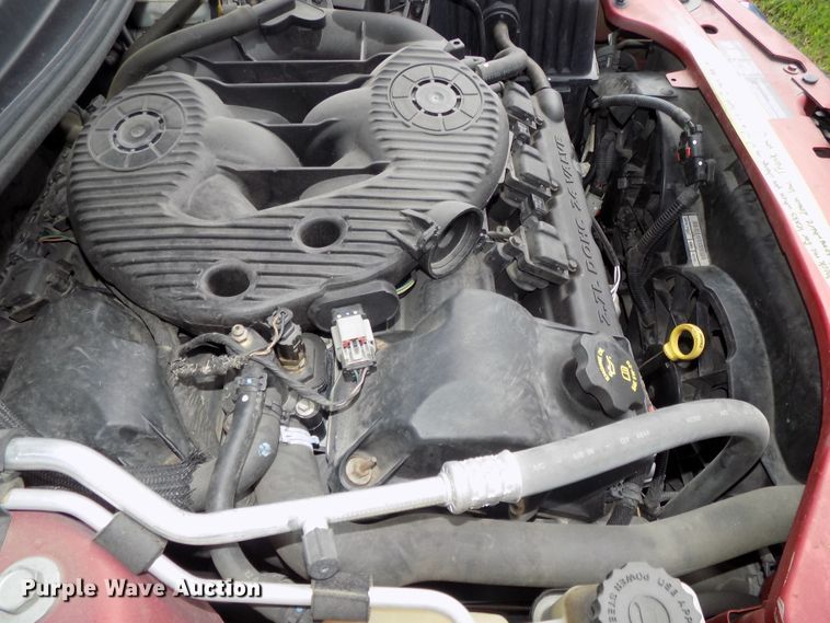 image for item DE7713 2005 Dodge Stratus SXT