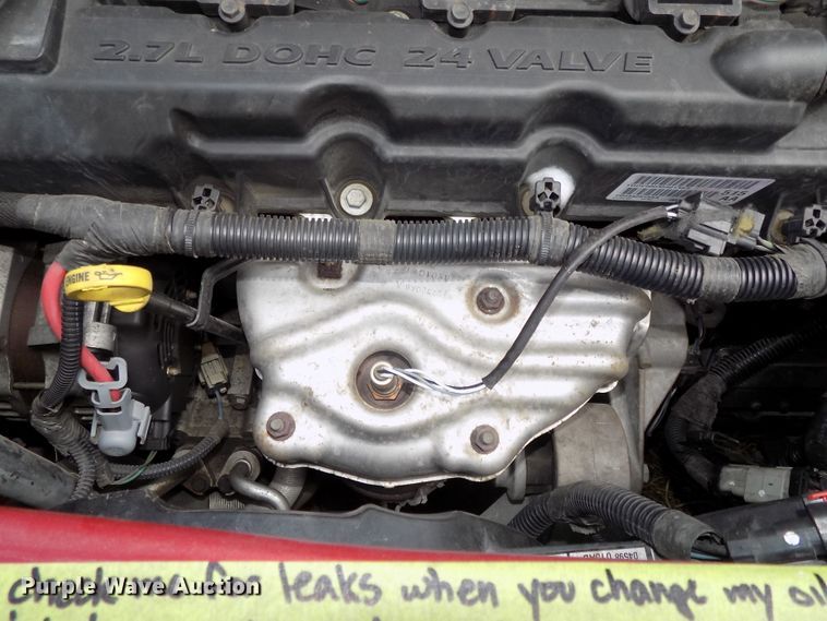 image for item DE7713 2005 Dodge Stratus SXT