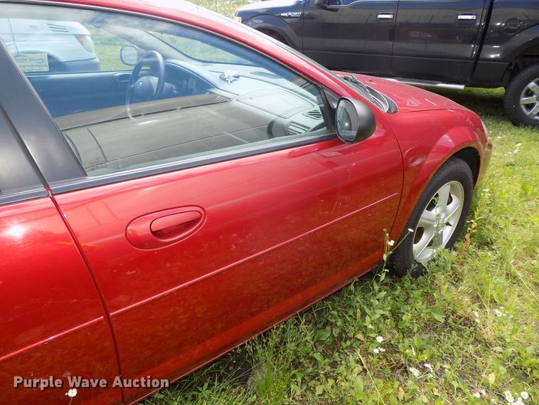 image for item DE7713 2005 Dodge Stratus SXT