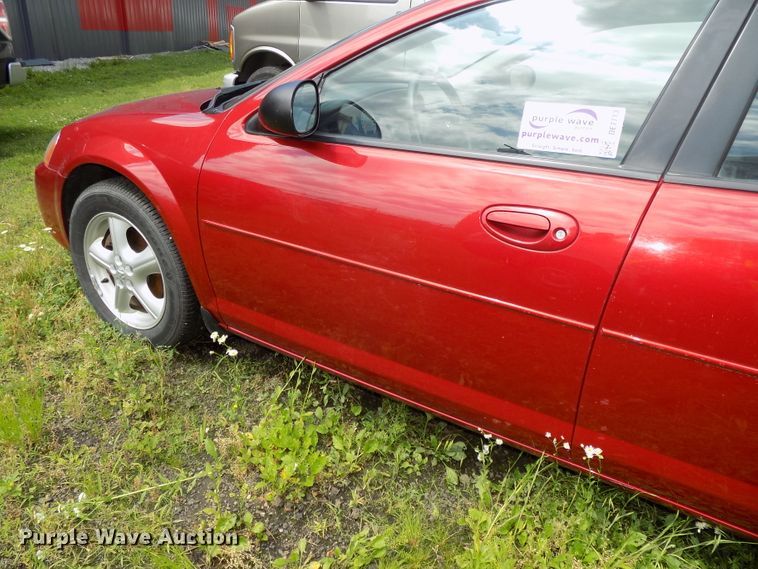 image for item DE7713 2005 Dodge Stratus SXT