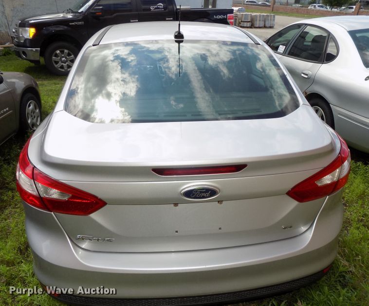 image for item DE7715 2012 Ford Focus SE