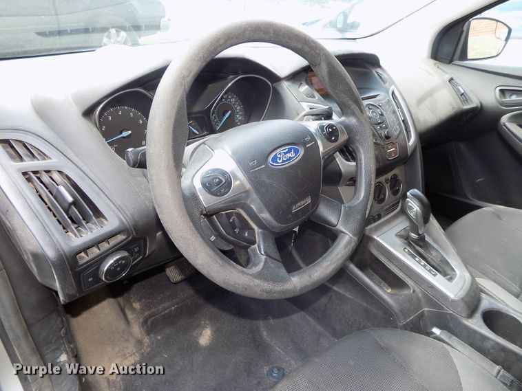 image for item DE7715 2012 Ford Focus SE