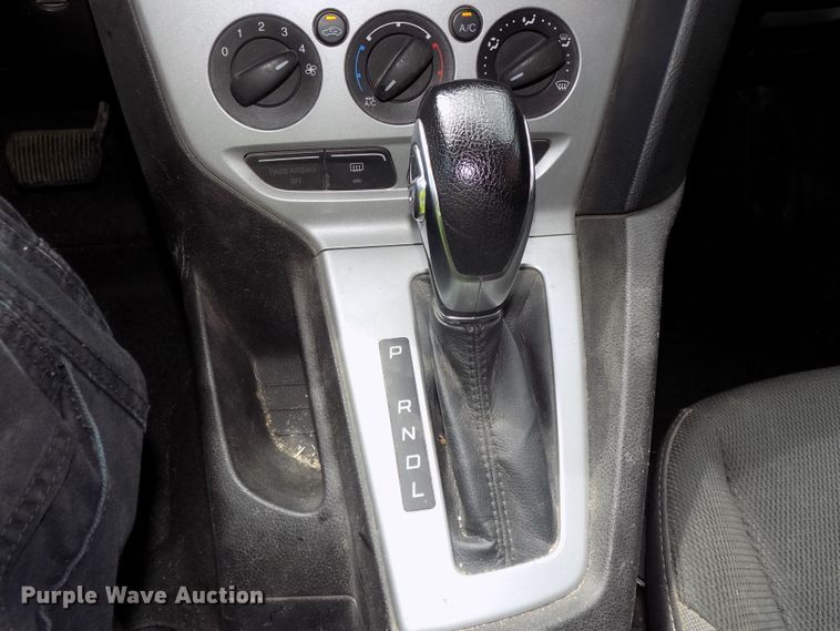 image for item DE7715 2012 Ford Focus SE