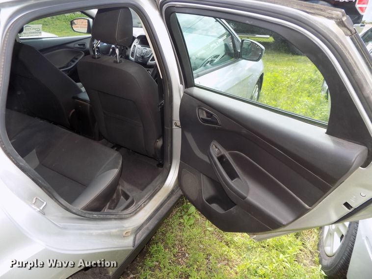 image for item DE7715 2012 Ford Focus SE