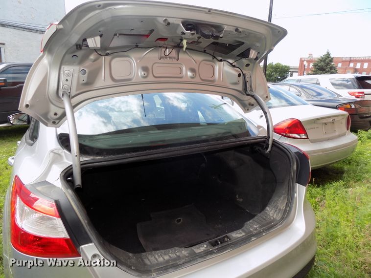 image for item DE7715 2012 Ford Focus SE