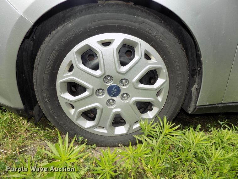 image for item DE7715 2012 Ford Focus SE