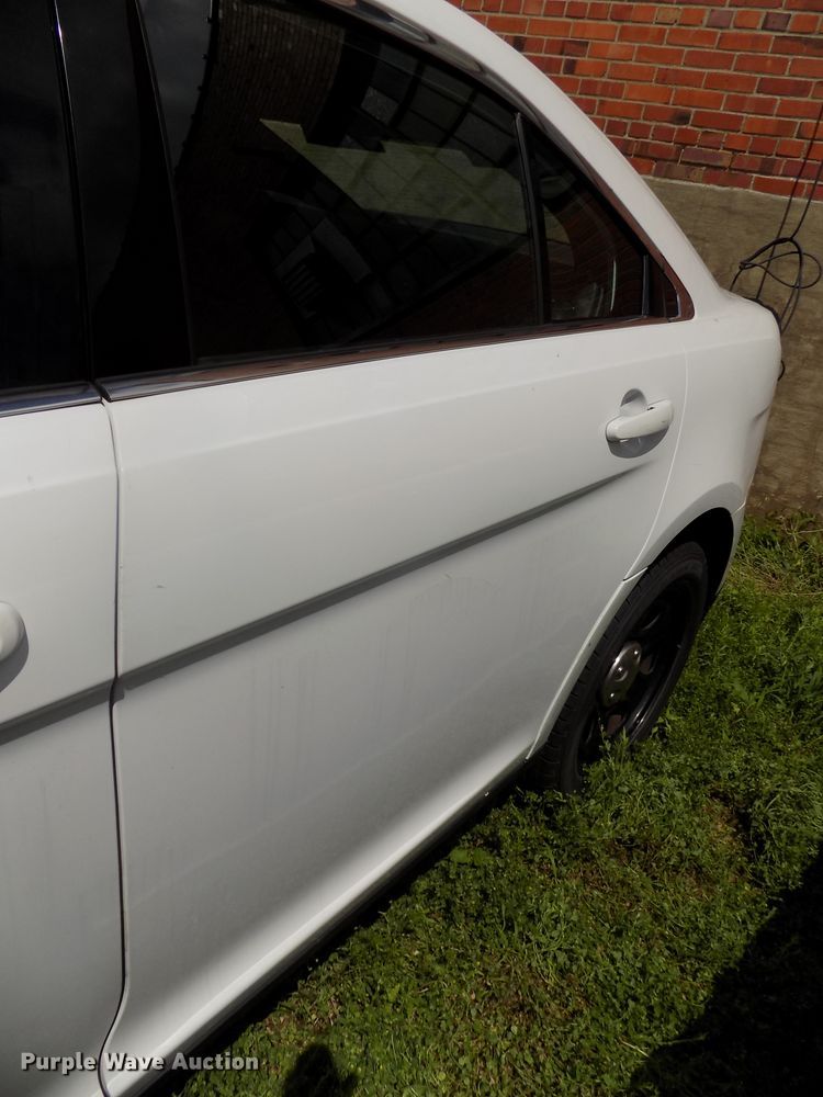 image for item DE7717 2013 Ford Taurus Police Interceptor