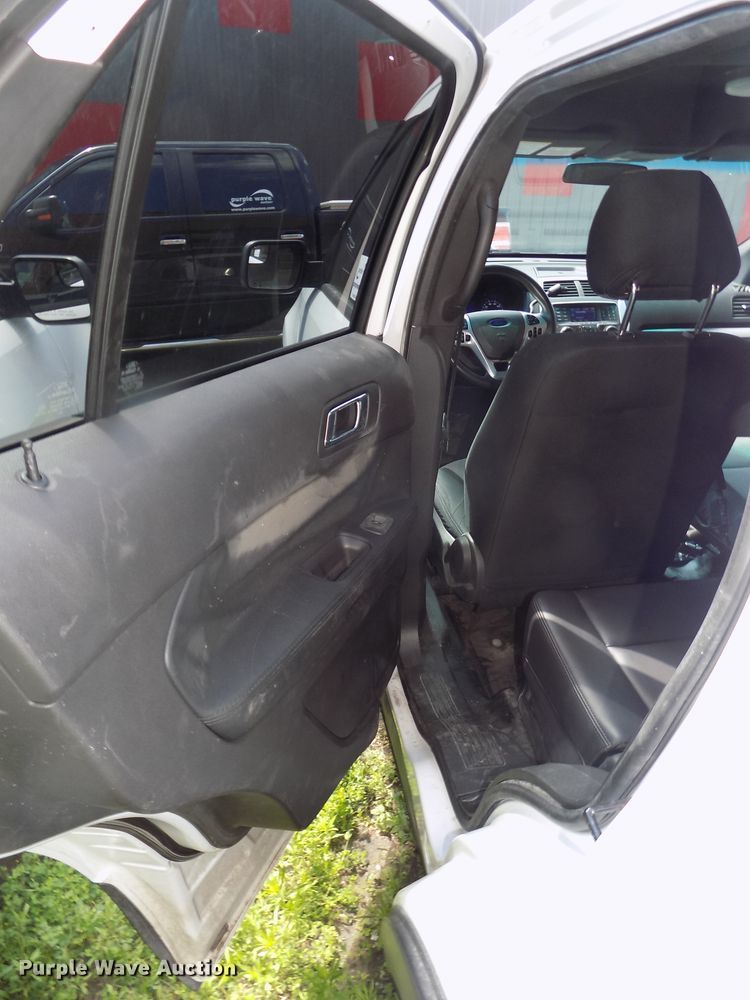 image for item DE7718 2013 Ford Explorer Police Interceptor SUV