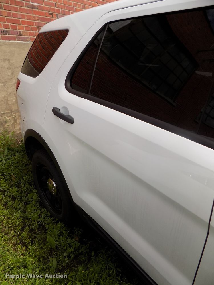 image for item DE7718 2013 Ford Explorer Police Interceptor SUV