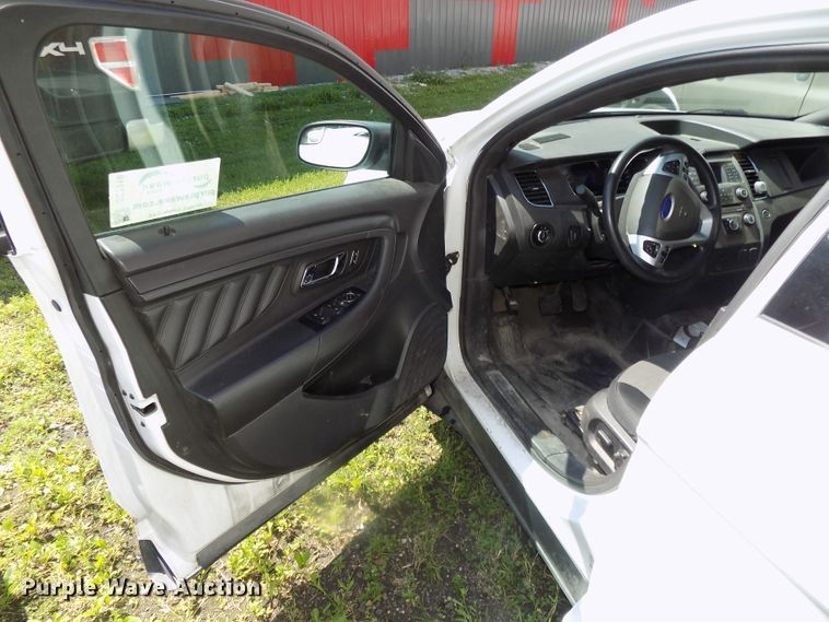 image for item DE7719 2013 Ford Taurus Police Interceptor