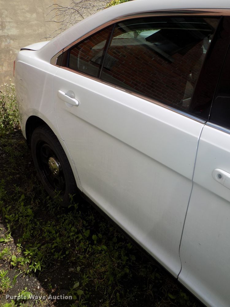 image for item DE7719 2013 Ford Taurus Police Interceptor