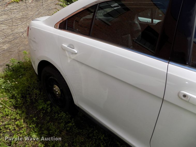 image for item DE7720 2013 Ford Taurus Police Interceptor