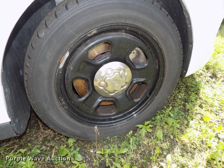 image for item DE7720 2013 Ford Taurus Police Interceptor