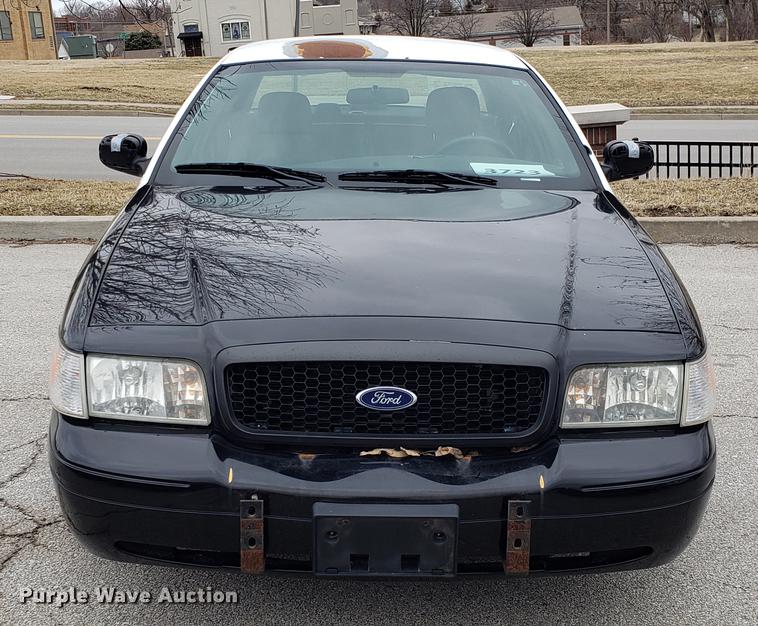 image for item DF3346 2006 Ford Crown Victoria Police Interceptor