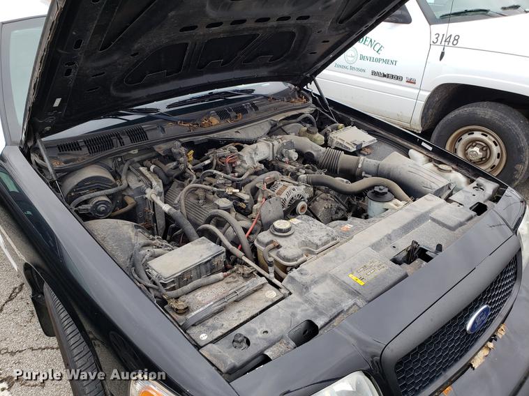 image for item DF3346 2006 Ford Crown Victoria Police Interceptor