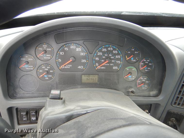 image for item DF7765 2007 International 7400 hydrovac truck